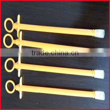 Plastic Sheep Pill Feeder photo-2