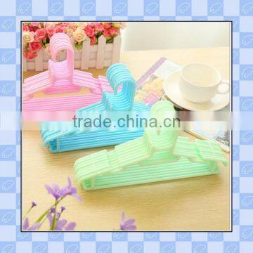 Customized Hot Sell Cheap Promotional Plastic Colorful Hanger OEM in Professional Manufacturer photo-2