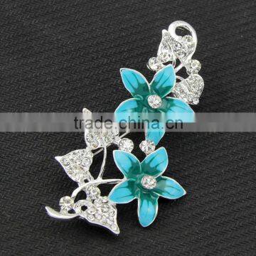 2016 yiwu factory directly sales flower brooch unique blue enamel flower brooch for wedding invitations