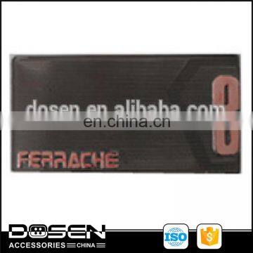 Electroplate small custom metal logo/wallets metal label made in china.