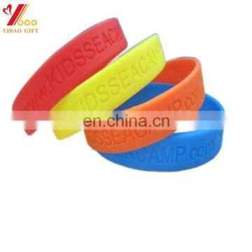 Cheap personal and custom silicone wristbands bracelet for sport/promotional gifts