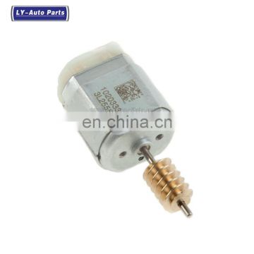 Car Door Lock Motor Wheel Motor Control For Mercedes-Benz W204 W207 W212 A204 545 57 32 JXF280-402 A2045455732