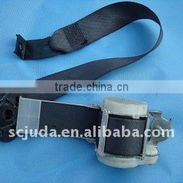 seat belt with pre tension funtion