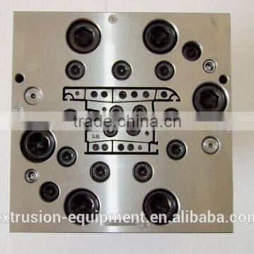 Chinese profile tooling maker to provide mould for doors and wall