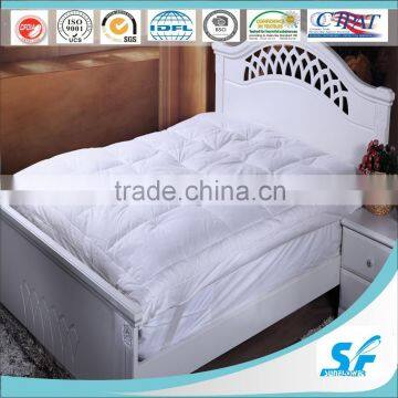 Low price feather mattress topper