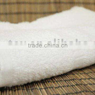 High quality plain and jacquard cotton hotel bath towel