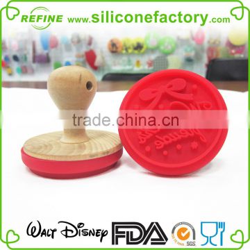 Disney audit factory fashionable silicone cookie press stamp with wooden handle