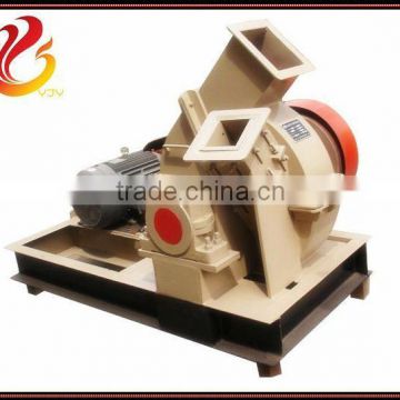 Industrial wood chipper