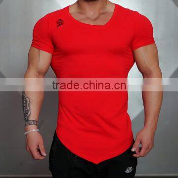 Fashion Asymmetrical V Neck Mens Gym T Shirt Red Cotton Spandex Lengthened T-Shirt Longline Asymmetrical Hem T Shirt