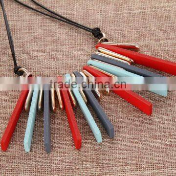Zm34532a Wholesale Wooden Necklace Simple Classic Jewelry Statement Necklace