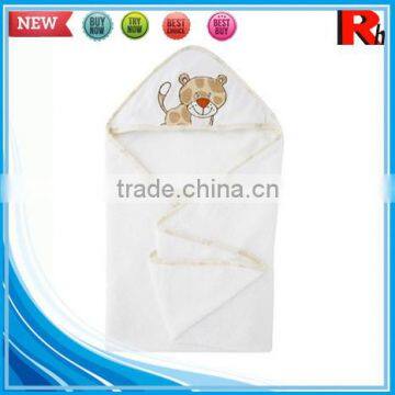 China supplier applique velour wholesale customized cotton baby hooded towel poncho pattern babyhood hood towel with animal