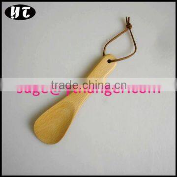 SHW06 wood shoe horn with lace