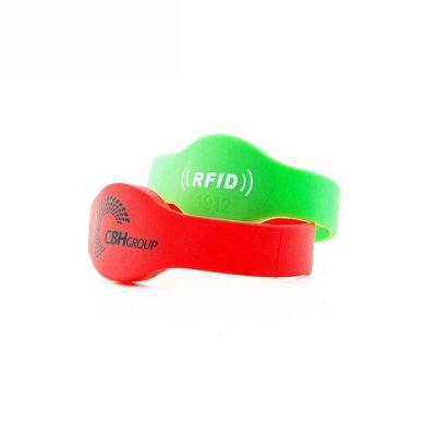 Stock Nfc Silicone Sports Wristbands Rfid Silicone Rubber Bracelets photo-3