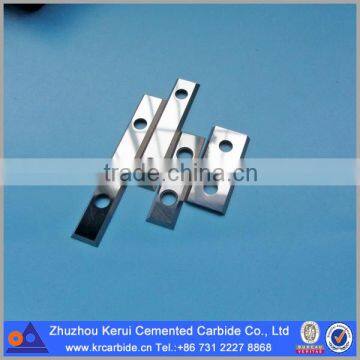 Indexable tungsten carbide cutter blade for woodworking