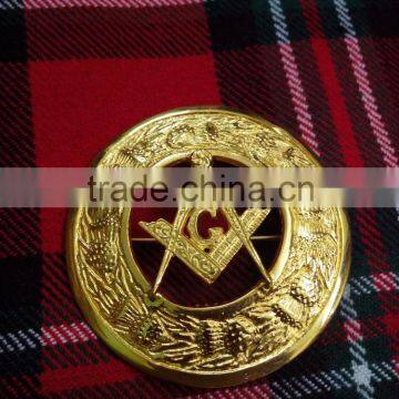 Masonic Design Piper Plaid Brooch In Gold Plated Finish Made Of Brass Material