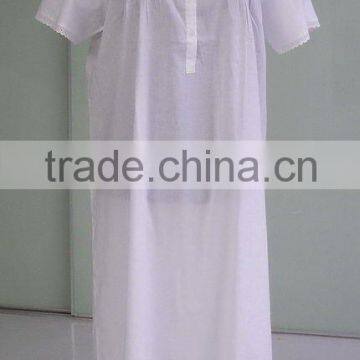 Excellet quality white cotton Ladies' Nightgown