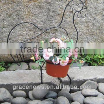 Rooster Shaped metal flower pot stand With Stake garden ornament