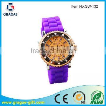 Popual Geneva Quartz Silicone Watch for ladies