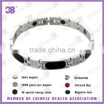 the latest fashion blue semi-precious stone jewelry newnest 316L steel gold china chain white gold woman magnetic bracelet 2013