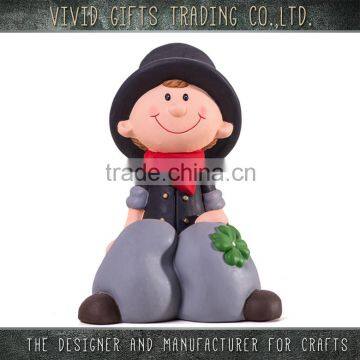 Ceramic cute chimneyman sitting home accessories decoration