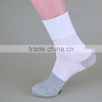 cheap custom logo dress socks sport white socks female