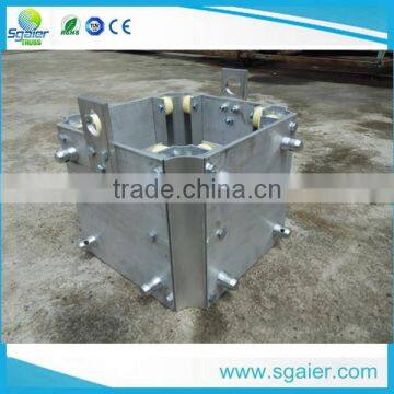 Sleeve block for spigot roof truss system lighting elevator tower