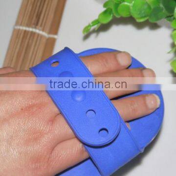 Pet Item Rubber Massaging Dog Brush photo-4