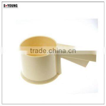 41053 Fashional Cake Baking Tools Hand Operated Plastic Flour Sifter