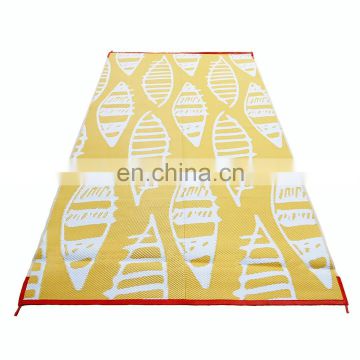 Waterproof Beach Mat/water and sand resistant plastic mat