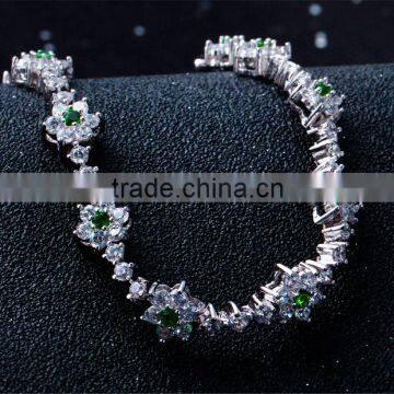 Nice Look Spring Summer 16/17 Flower Design Green Colored Stones Setting Women Bracelet photo-2