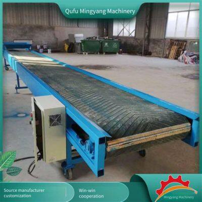 Belt Conveyor for Loading Carton Goods Onto Ships at a Large Inclination Angle, Stone Belt Conveyor, Mingyang Machinery photo-4