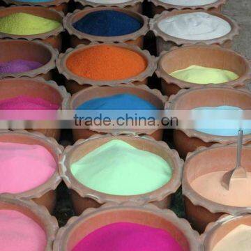 use of colored silica sand