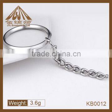 Fashion high quality aperture split ring with chain