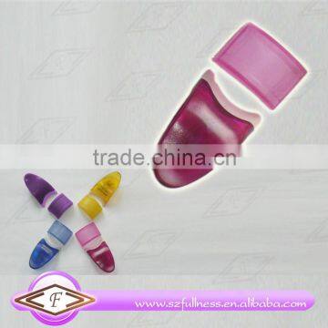 Plastic applicator