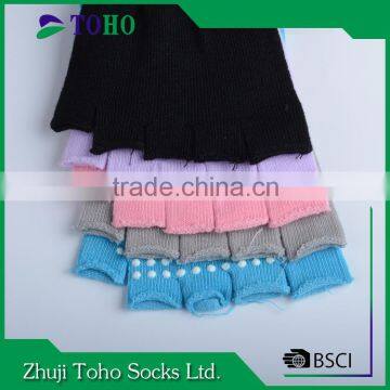 Factory Direct Sale Anti Slip Indoor Yogo Socks for Women photo-4