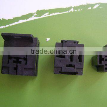 40/30A plug-in 5 pin auto relay socket