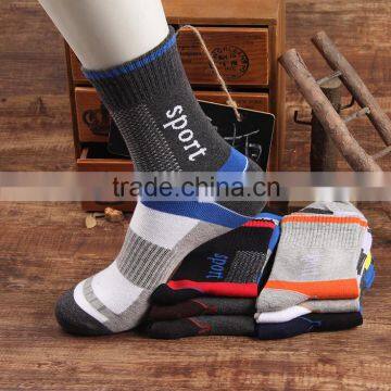 men sports socks 2016 new design stylish warm winter socks custom man long socks OEM socks factory