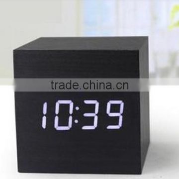 led wood clock