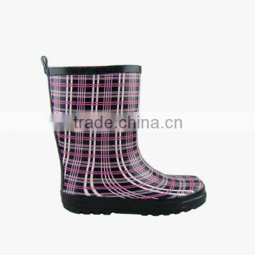 Cheap grid kids rubber rain boots on sole