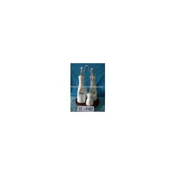 4pcs porcelain condiment set with MDF holder