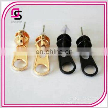 special grandiose zipper shape balck glod short earrings