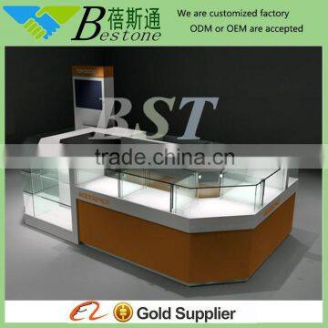 shopping mall oval wood glass kiosk showcase for jewelry display