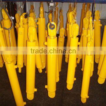 Double acting hydraulic cylinder for disc harrow
