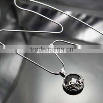 925 silver jewellery with black agate pendent