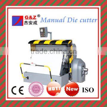 Manual die cutting machines for paperboard cutting
