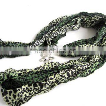 2014 infinity pendant scarf with Leopard printed