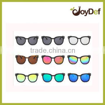 The latest hot sell various style popular outdoor eyewear holiday personalized polarized sunglasses with mirror lens