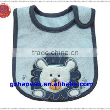 Embroidered Lion Comfortable and breathable cotton baby burp