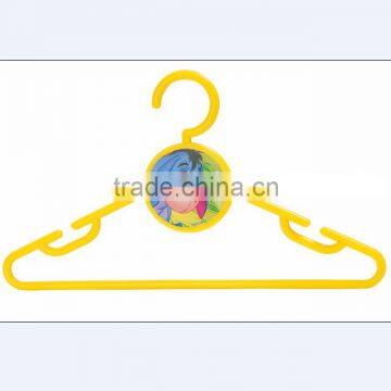 2017 new plastic scraf hanger home deco products peapock hanger