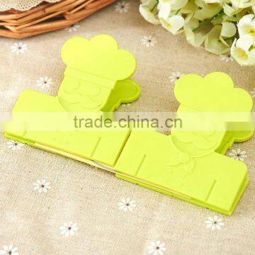 Plastic cartoon peg and clip with different shape